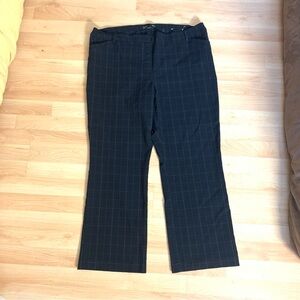 Reitmans The Iconic Plaid Straight Leg Pants Plus Size 20P